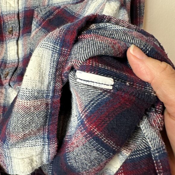 Black Red Blue White Plaid Cropped Long Sleeve Flannel Button Down Shirt M - Picture 8 of 11